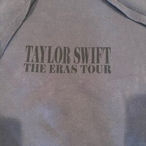 Official Taylor Swift “The Eras Tour” concert hoodie 🤍